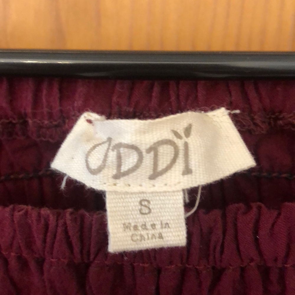 Off Shoulder Wine Smock Top - Picture 5 of 8